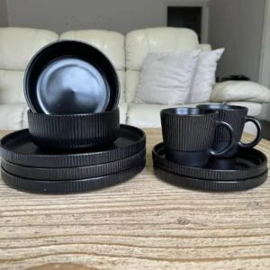 4963157404762090753 Juego de Vajilla Venecia Negra 16 Piezas