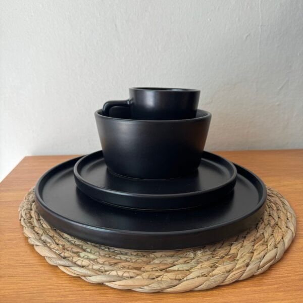 Juego de vajilla Ónix 16 Piezas