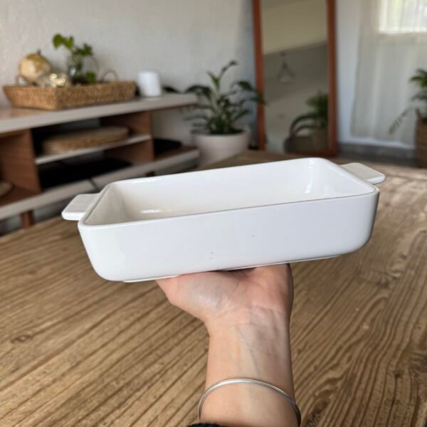 Asadera de cerámica blanca individual