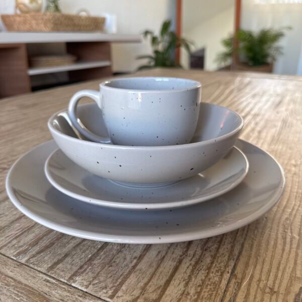 Juego de vajilla Amalfi 16 piezas