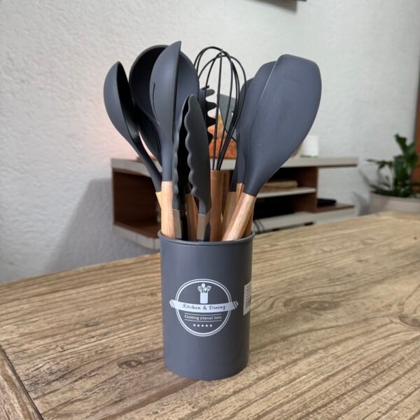 Set de menage 12 piezas