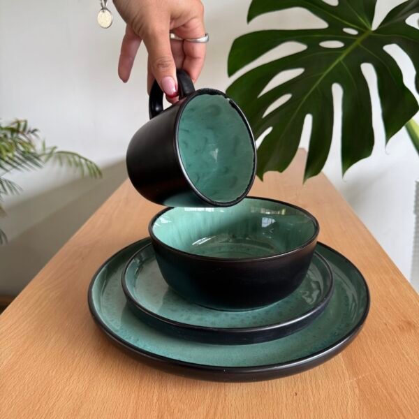 IMG_6046 Juego de vajilla Eclipse verde 16 piezas