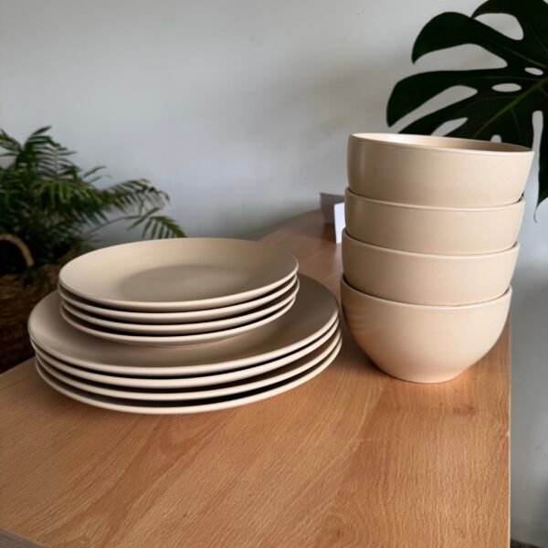 Juego de vajilla 12 piezas Crema